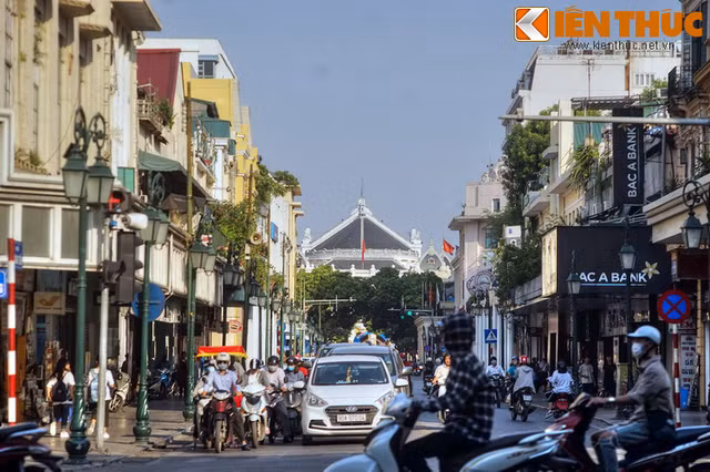 Con phố trăm tuổi sang trọng như Paris ở Hà Nội Con pho tram tuoi sang trong nhu Paris o Ha Noi
