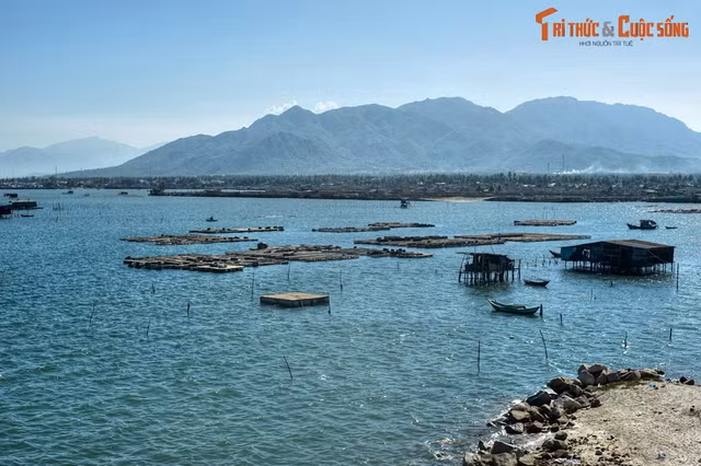 Khám phá 10 thành phố có biển rộng và núi cao nổi tiếng nhất Việt Nam - Hình 8 Kham pha 10 thanh pho co bien rong va nui cao noi tieng nhat Viet Nam-Hinh-8
