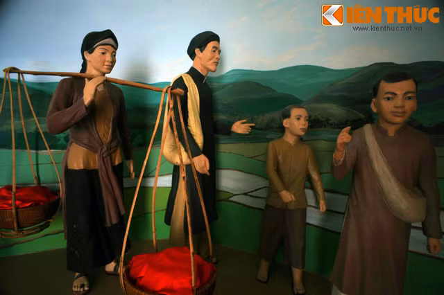 Những dấu mốc quan trọng trong cuộc đời cụ Nguyễn Sinh Sắc qua mô hình đặc biệt - Hình 4 Nhung dau moc quan trong trong cuoc doi cu Nguyen Sinh Sac qua mo hinh dac biet-Hinh-4