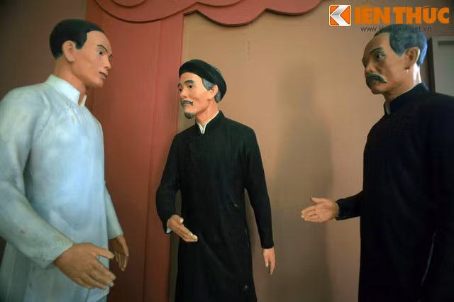 Những dấu mốc quan trọng trong cuộc đời cụ Nguyễn Sinh Sắc qua mô hình đặc biệt - Hình 5 Nhung dau moc quan trong trong cuoc doi cu Nguyen Sinh Sac qua mo hinh dac biet-Hinh-5