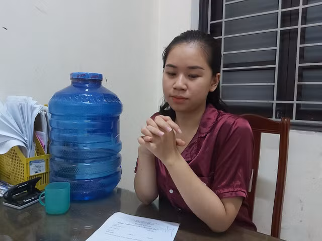 Những tú bà xinh đẹp điều hành đường dây bán dâm cao cấp - Hình 8 Nhung tu ba xinh dep dieu hanh duong day ban dam cao cap-Hinh-8
