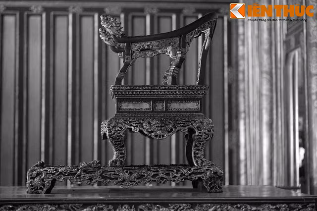 Lịch sử ngai vàng nhà Nguyễn không lay chuyển từ xưa đến nay - Hình 4 Lich su ngai vang nha Nguyen khong lay chuyen tu xua den nay-Hinh-4