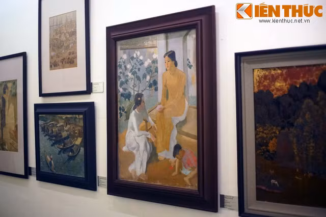 Hình ảnh chân thực của phụ nữ Việt Nam trên Bảo vật quốc gia - Hình 6 Hinh anh chan thuc cua phu nu Viet Nam tren Bao vat quoc gia-Hinh-6