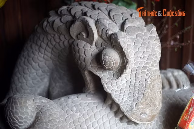 Khám phá tượng rồng tâm trạng phẫn uất ngàn tuổi độc nhất Việt Nam - Hình 4 Kham pha tuong rong tam trang phan uat ngan tuoi doc nhat Viet Nam-Hinh-4