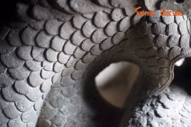 Khám phá tượng rồng tâm trạng phẫn uất ngàn tuổi độc nhất Việt Nam - Hình 10 Kham pha tuong rong tam trang phan uat ngan tuoi doc nhat Viet Nam-Hinh-10