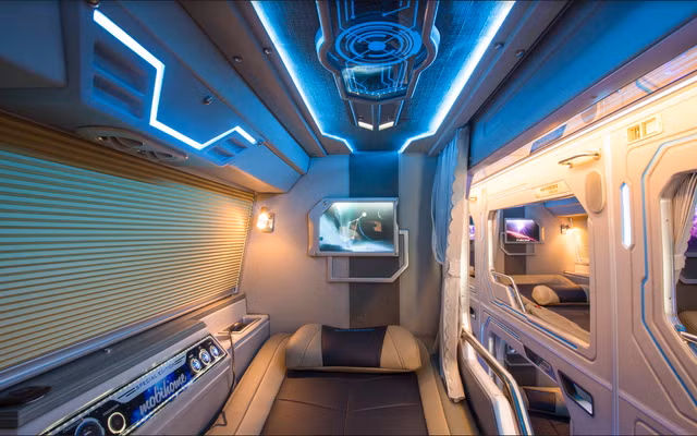 Thaco Mobihome ra mắt hai dòng xe bus giường nằm Hàng không mặt đất - Hình 15 Thaco Mobihome ra mat hai dong xe bus giuong nam Hang khong mat dat-Hinh-15
