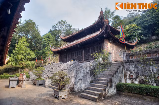 Thưởng ngoạn khu đền cổ hoành tráng nhất Thanh Hoá - Hình 4 Thuong ngoan khu den co hoanh trang nhat Thanh Hoa-Hinh-4