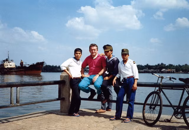 TP. HCM nam 1988 cuc song dong qua loat anh cua khach ngoai-Hinh-19