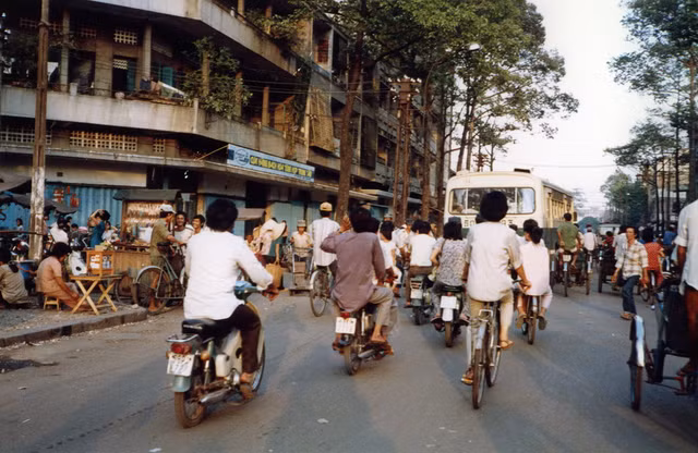 Trải nghiệm giao thông đặc sắc ở TP. HCM năm 1988 - Hình 5 Trai nghiem giao thong dac sac o TP. HCM nam 1988-Hinh-5