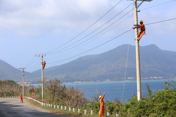 Ưu tiên đầu tư lưới điện cho Côn Đảo Uu tien dau tu luoi dien cho Con Dao