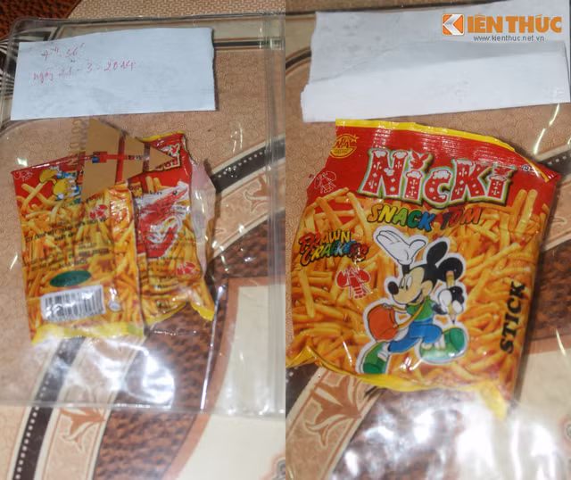 Gói bim bim có chuột chết khô bên trong mà con của Đức đã ăn phải.