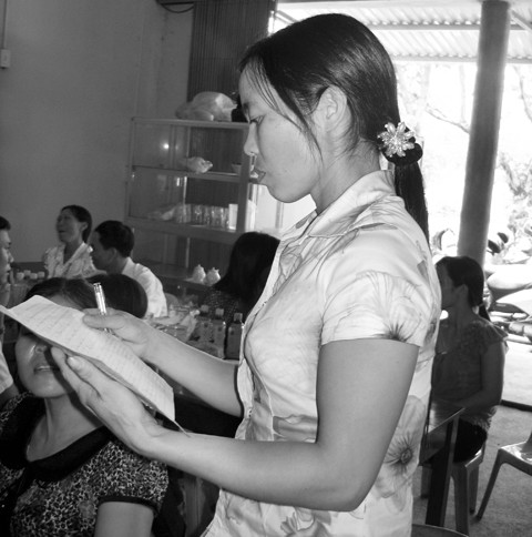 Chị Giao chia sẻ, có lẽ nhờ "lạt mềm buộc chặt" nên mới giữ được chồng.