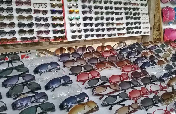 Co nen mua kinh ram di nang gia beo?