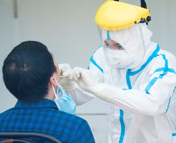 Vì sao PGĐ CDC Bà Rịa - Vũng Tàu bị kiểm điểm, phê bình? - Hình 3 Vi sao PGD CDC Ba Ria - Vung Tau bi kiem diem, phe binh?-Hinh-3