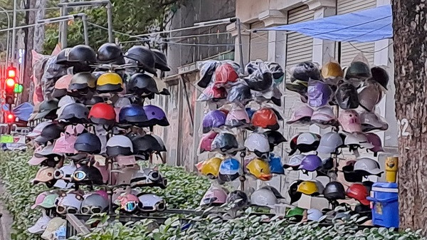 Rủi ro người dùng gặp phải khi mua mũ bảo hiểm kém chất lượng Rui ro nguoi dung gap phai khi mua mu bao hiem kem chat luong
