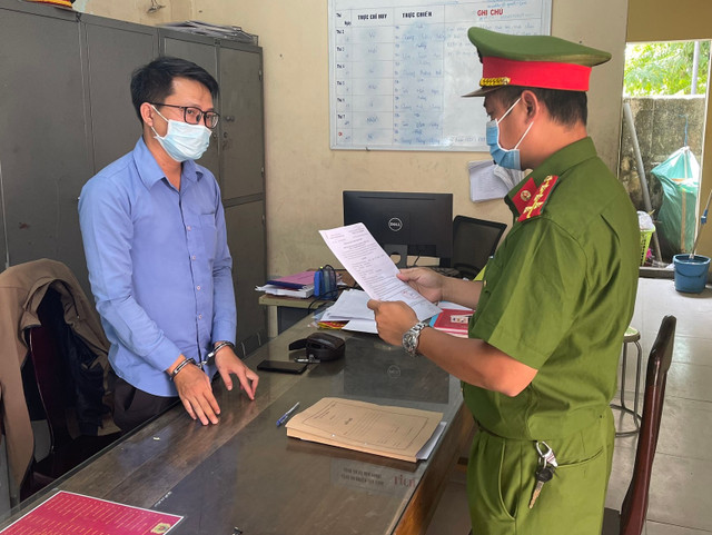Đà Nẵng: Nhân viên thử việc của ngân hàng chiếm đoạt tiền của khách Da Nang: Nhan vien thu viec cua ngan hang chiem doat tien cua khach