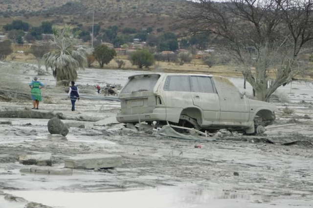 Bat ngo 'dong song vang' lap lanh xuat hien tai Nam Phi-Hinh-4