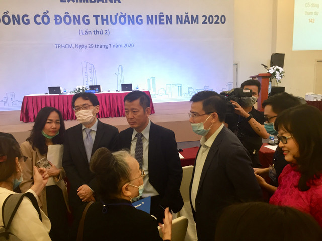 Quyền Tổng giám đốc Eximbank nói về ĐHCĐ lần 2 bất thành: Nhiều việc lực bất tòng tâm - Hình 2 Quyen Tong giam doc Eximbank noi ve DHCD lan 2 bat thanh: Nhieu viec luc bat tong tam-Hinh-2