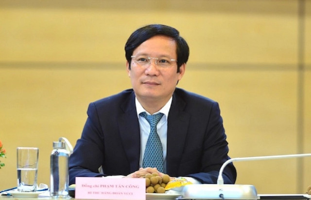 Kỷ niệm Ngày Doanh nhân Việt Nam (13/10): Doanh nhân tiên phong kiến tạo Việt Nam bền vững - Hình 11 Ky niem Ngay Doanh nhan Viet Nam (13/10): Doanh nhan tien phong kien tao Viet Nam ben vung-Hinh-11