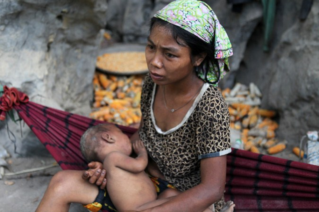 Tộc người Rục dùng 'phép thuật' để tránh thai, thần chú chữa bệnh - Hình 8 Toc nguoi Ruc dung 'phep thuat' de tranh thai, than chu chua benh-Hinh-8