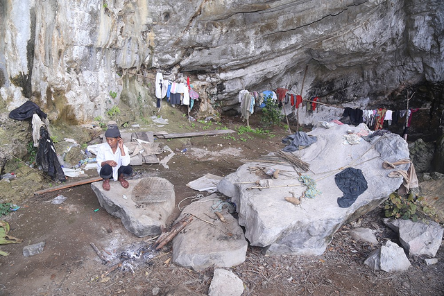 Tộc người Rục dùng 'phép thuật' để tránh thai, thần chú chữa bệnh - Hình 4 Toc nguoi Ruc dung 'phep thuat' de tranh thai, than chu chua benh-Hinh-4