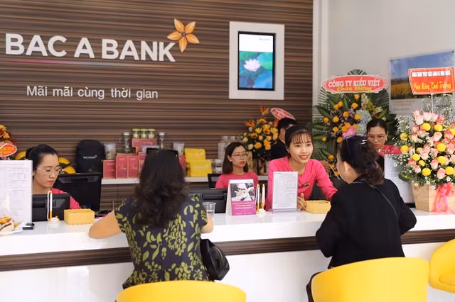 Tin dung tang truong am 3,7%, BacABank van lai 184 ty trong quy 1