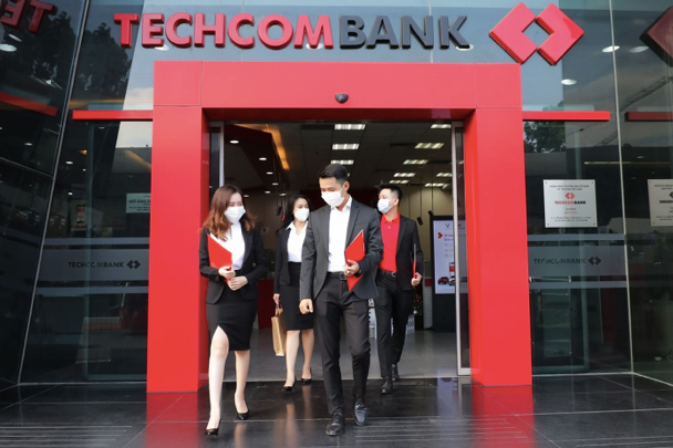 Techcombank bao lai 2023 dat 18 nghin ty