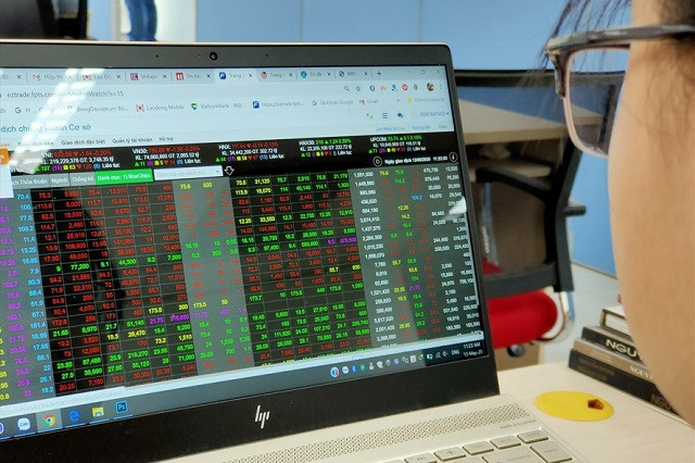 Chung khoan ngay 3/11: PVS, TPB va BCG deu duoc khuyen nghi Mua