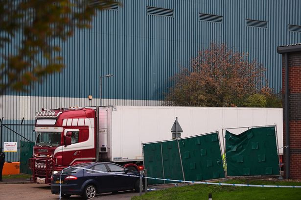 Thông tin sốc: Cảnh sát Anh nói rằng 39 thi thể trong container đều là người Việt Thong tin soc: Canh sat Anh noi rang 39 thi the trong container deu la nguoi Viet