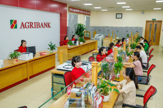 Agribank đấu giá khoản nợ hơn 2.100 chỉ vàng SJC với mức khởi điểm gần 11 tỷ Agribank dau gia khoan no hon 2.100 chi vang SJC voi muc khoi diem gan 11 ty