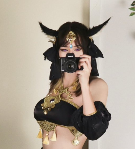 Phong cach cosplay tao bao, nu game thu khien nguoi xem hop hon-Hinh-4