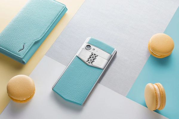 Cận cảnh chiếc điện thoại đắt đỏ của CEO Hồ Nhân - Hình 12 Can canh chiec dien thoai dat do cua CEO Ho Nhan-Hinh-12