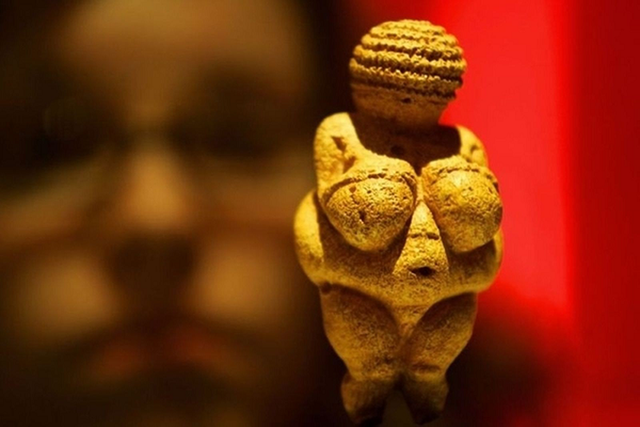 Quét micro-CT, bất ngờ phát hiện bí mật trong bức tượng Thần vệ nữ Willendorf - Hình 12 Quet micro-CT, bat ngo phat hien bi mat trong buc tuong Than ve nu Willendorf-Hinh-12