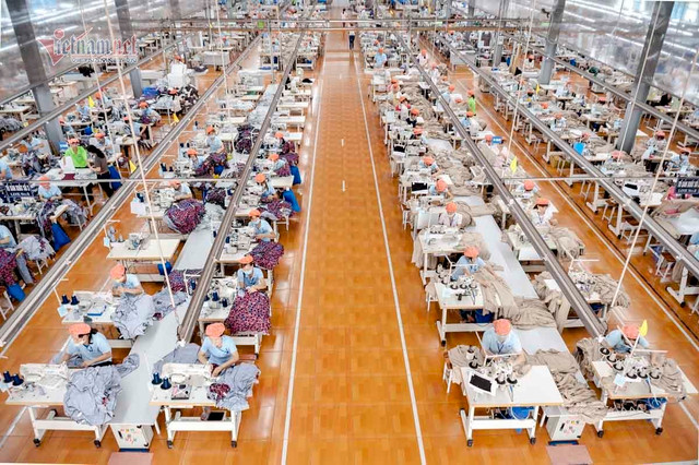 Cổ phiếu dệt may nào hưởng lợi trước biến động tại Bangladesh? Co phieu det may nao huong loi truoc bien dong tai Bangladesh?