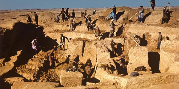Kho báu khủng có hàng nghìn miếng vàng ở Afghanistan khiến Taliban ráo riết săn lùng Kho bau khung co hang nghin mieng vang o Afghanistan khien Taliban rao riet san lung