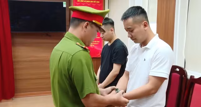 Quang Linh Vlogs, Hang Du Muc noi gi sau khi bi khoi to ?-Hinh-2