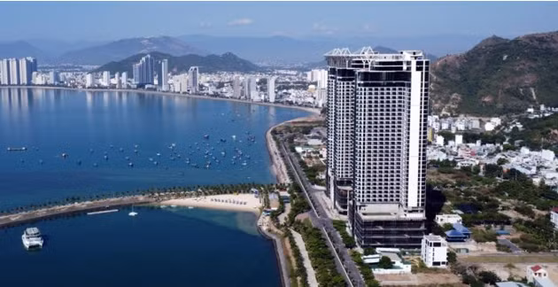 VietinBank ha 10% gia khoi diem cho khoan no gan 700 ty cua Khach san Ben Du Thuyen