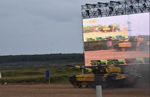Đội tuyển xe tăng Việt Nam xếp thứ 2 trong ngày đầu đua tài - Hình 4 Doi tuyen xe tang Viet Nam xep thu 2 trong ngay dau dua tai-Hinh-4