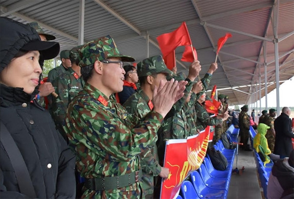 Đội tuyển xe tăng Việt Nam xếp thứ 2 trong ngày đầu đua tài - Hình 2 Doi tuyen xe tang Viet Nam xep thu 2 trong ngay dau dua tai-Hinh-2