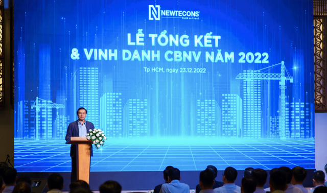 Newtecons doanh thu vuot 10.000 ty, Coteccons duoc du bao lo con Hoa Binh loi nhuan giam