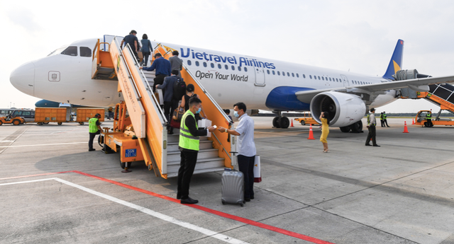 Vietravel lại báo lỗ quý 2, khoản đầu tư vào Vietravel Airlines đã âm hơn 300 tỷ Vietravel lai bao lo quy 2, khoan dau tu vao Vietravel Airlines da am hon 300 ty