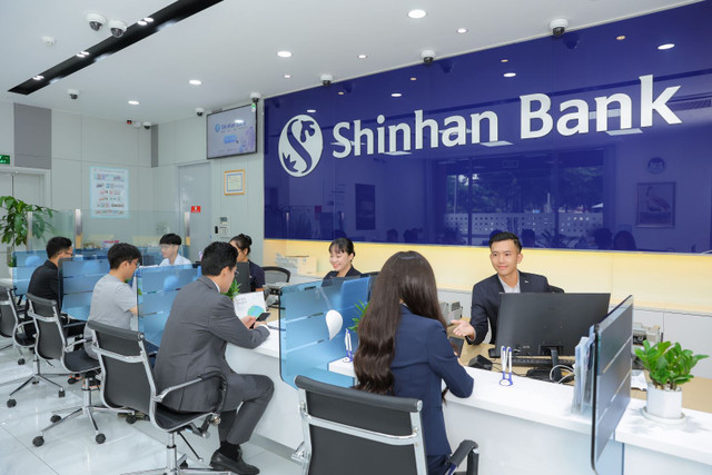 Shinhan Bank báo lãi 2022 tăng mạnh 47% lên hơn 3.705 tỷ đồng Shinhan Bank bao lai 2022 tang manh 47% len hon 3.705 ty dong