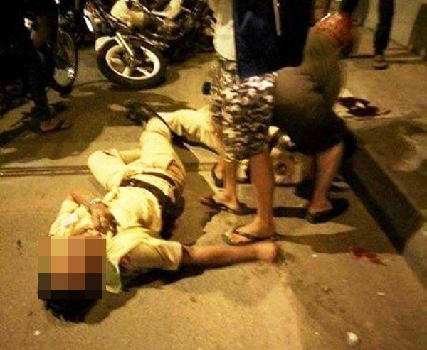 2 thượng uý công an tử vong do lao xe máy vào dải phân cách 2 thuong uy cong an tu vong do lao xe may vao dai phan cach