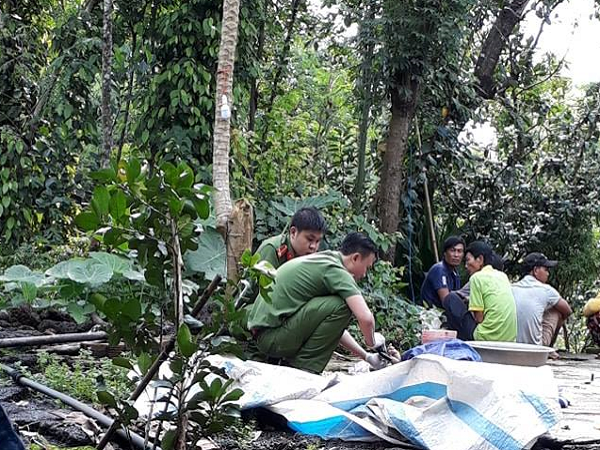 Thanh niên bắn chết người khi cầm súng đi săn gà Thanh nien ban chet nguoi khi cam sung di san ga