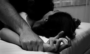 Nam thanh niên khống chế bé gái 13 tuổi quan hệ tình dục Nam thanh nien khong che be gai 13 tuoi quan he tinh duc