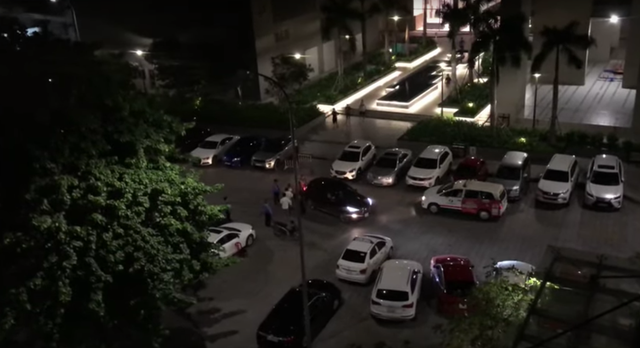 Vụ thanh niên lái ô tô tông 2 người ở chung cư Gold View: Do giành chỗ đậu xe Vu thanh nien lai o to tong 2 nguoi o chung cu Gold View: Do gianh cho dau xe