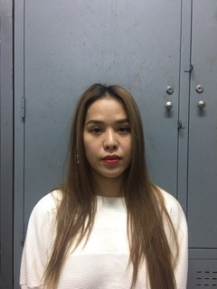 Bắt quả tang 2 tiếp viên 9X của nhà hàng bán dâm giá 5 triệu đồng/lượt - Hình 3 Bat qua tang 2 tiep vien 9X cua nha hang ban dam gia 5 trieu dong/luot-Hinh-3