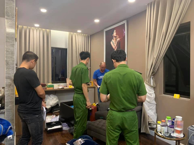 Ca sĩ Nhật Kim Anh báo mất trộm 100 cây vàng, nhẫn kim cương và 500 triệu đồng - Hình 2 Ca si Nhat Kim Anh bao mat trom 100 cay vang, nhan kim cuong va 500 trieu dong-Hinh-2