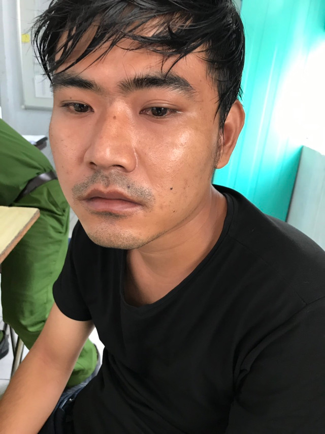 Vụ đâm chết bạn gái giữa đường ở Sài Gòn: Do người yêu không chịu cưới Vu dam chet ban gai giua duong o Sai Gon: Do nguoi yeu khong chiu cuoi