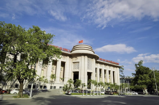 Phó Thống đốc NHNN: Giảm lãi suất điều hành chưa thích hợp thời điểm này Pho Thong doc NHNN: Giam lai suat dieu hanh chua thich hop thoi diem nay